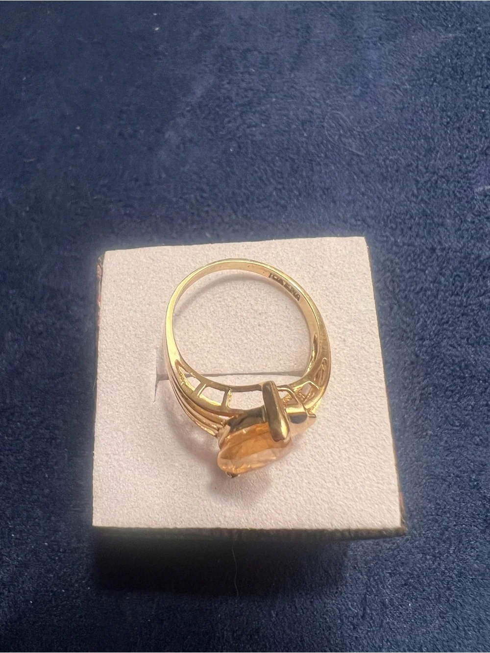 10kt Gold Citrine Marquise vintage ring- size 7